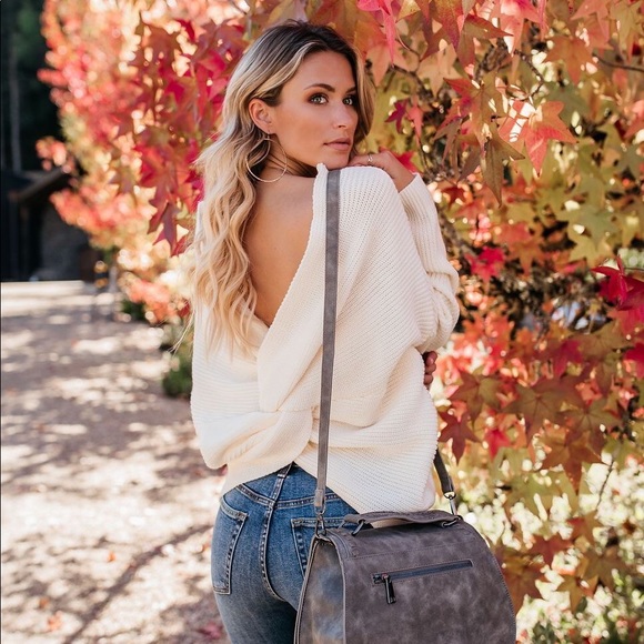 Vici Sweaters - Don’t Get It Twisted Sweater M/L